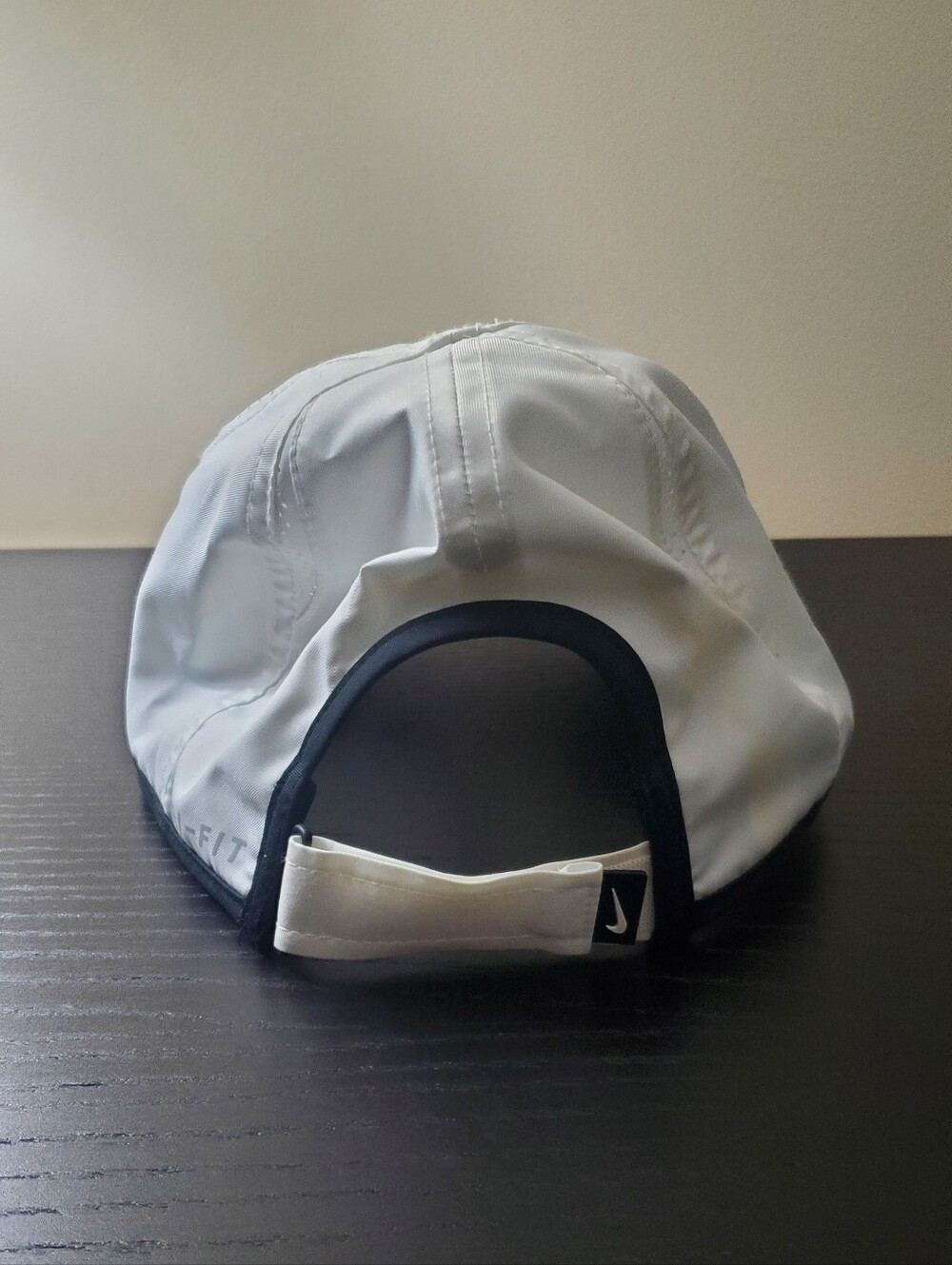 Nike Featherlight Dri-fit Cap with Black Logo - Picture 2 of 2